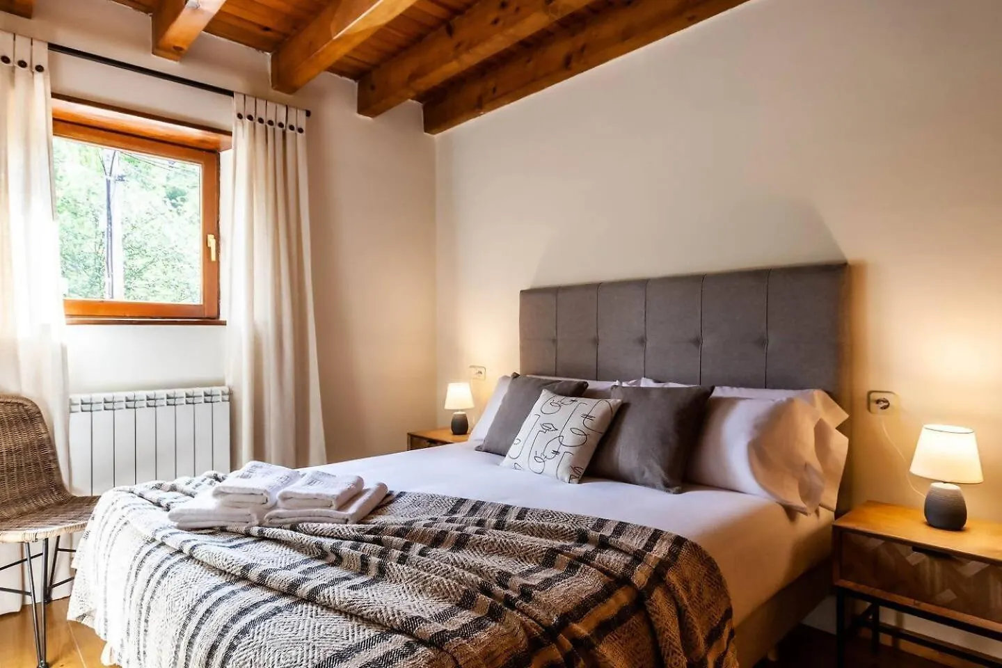 Espacioso Apartamento Con Jardin En Salardu Naut Aran 0*,  Spain